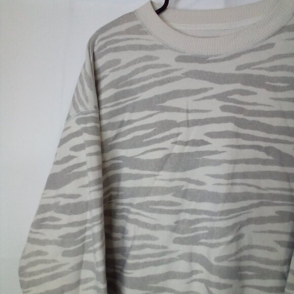 American Eagle Sweatshirt Women XS Jegging Fit Oversized Zebra Stripe Gray White - Picture 4 of 13